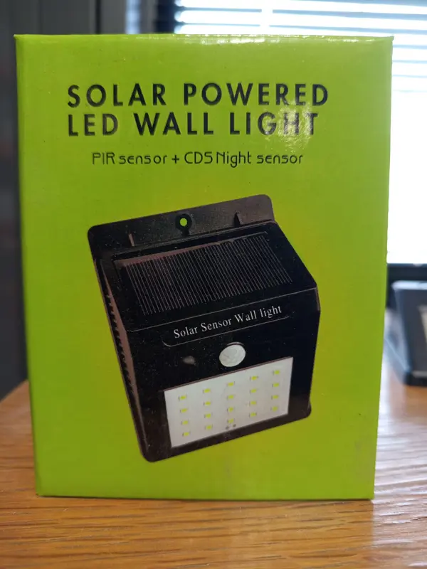 SOLAR POWERED LED WALL LIGHT